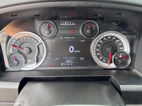 Used 2023 RAM 1500 Classic SLT w/ Trailer & Traction Group AWD/4WD image 13