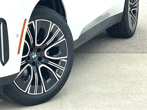 New 2026 BMW X3 xDrive30i w/ Premium Package AWD/4WD image 3