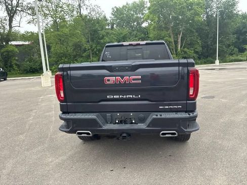 Used 2022 GMC Sierra 1500 Denali w/ Denali Reserve Package AWD/4WD image 10