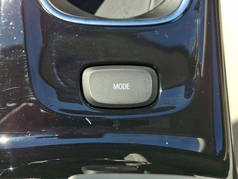 Certified 2023 Buick Envision Preferred AWD/4WD image 28