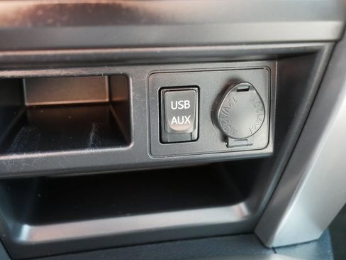 Used 2018 Toyota 4Runner SR5 Premium AWD/4WD image 33