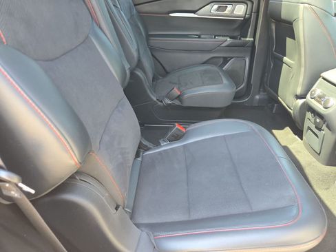 Used 2025 Ford Explorer ST AWD/4WD image 20