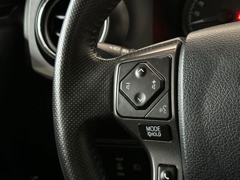 Used 2018 Toyota Tacoma TRD Pro image 25