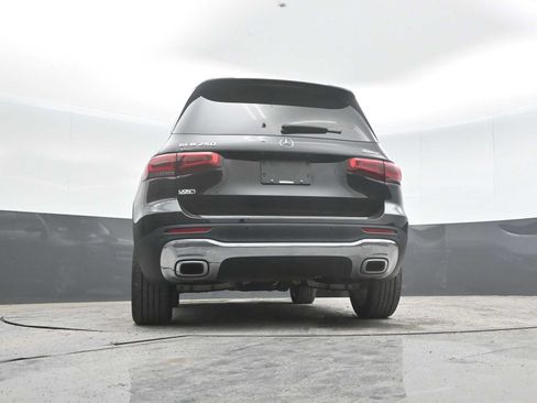 Used 2021 Mercedes-Benz GLB 250 4MATIC image 31