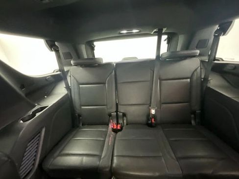 Used 2023 Chevrolet Tahoe High Country AWD/4WD image 12