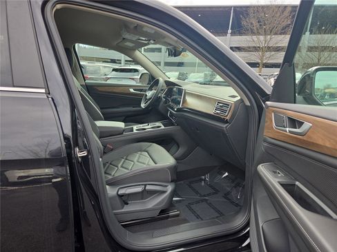 New 2026 Volkswagen Atlas SE image 27