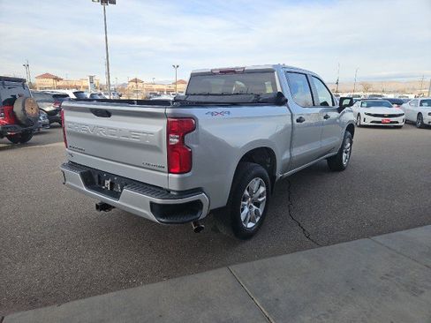 Used 2020 Chevrolet Silverado 1500 Custom w/ Custom Value Package image 5