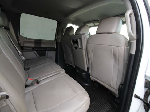 Used 2019 Ford F250 XL w/ Power Equipment Group image 17