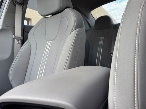 Certified 2024 Hyundai Elantra SEL FWD image 15