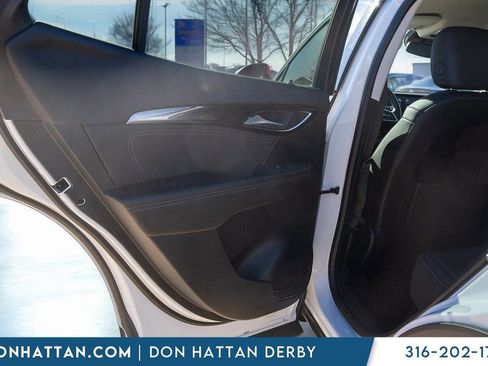 Used 2024 Buick Envision Preferred image 15