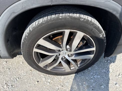 Used 2016 Honda Pilot Touring image 29