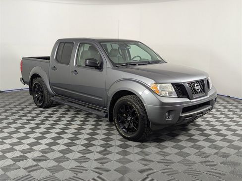 Used 2019 Nissan Frontier SV w/ Value Truck Package image 9
