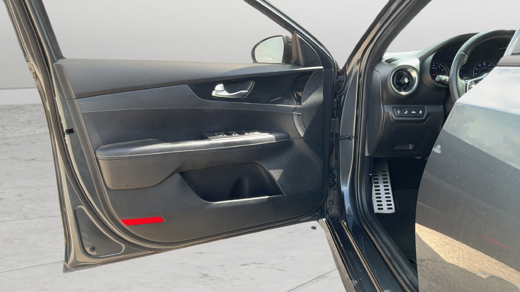 Used 2020 Kia Forte GT-Line FWD image 18
