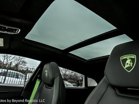 Used 2024 Lamborghini Urus S image 27