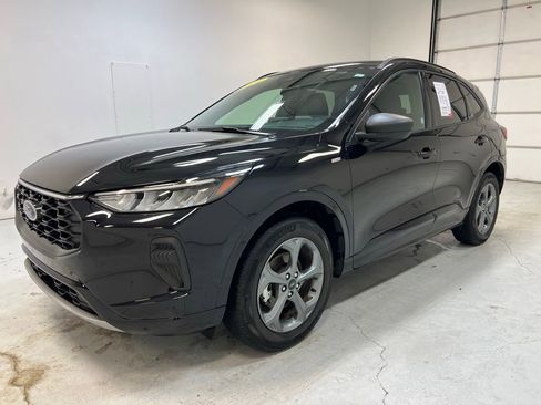 Used 2024 Ford Escape ST-Line image 12