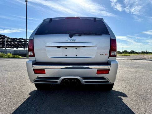 Used 2007 Jeep Grand Cherokee SRT8 w/ SRT Option Group I AWD/4WD image 11