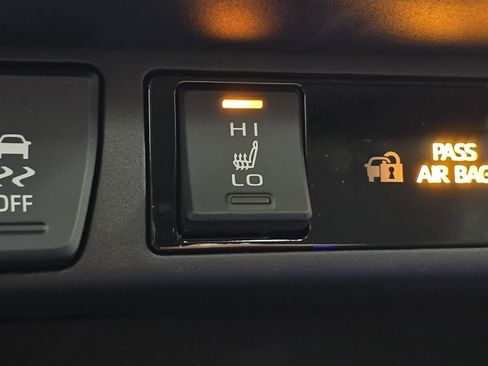 New 2025 Toyota RAV4 XLE image 9