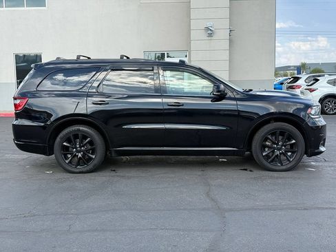 Used 2018 Dodge Durango R/T w/ Technology Group AWD/4WD image 2