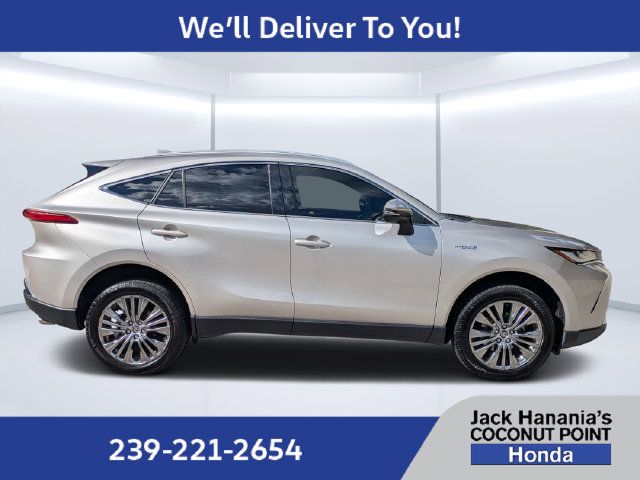 Used 2021 Toyota Venza XLE w/ Softex Package AWD/4WD image 2