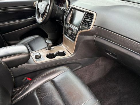 Used 2015 Jeep Grand Cherokee Limited w/ Trailer Tow Group IV image 15