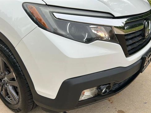 Used 2019 Honda Ridgeline Sport image 2