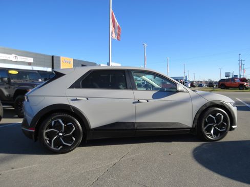 Used 2023 Hyundai Ioniq 5 SEL w/ Cargo Package image 18