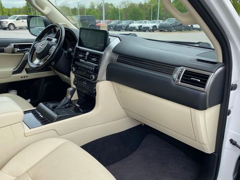 Used 2023 Lexus GX 460 Premium AWD/4WD image 34
