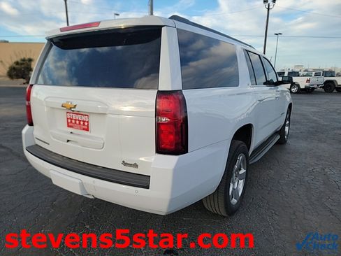 Used 2020 Chevrolet Suburban LT image 8