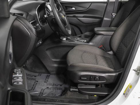 Used 2018 Chevrolet Equinox LT image 21