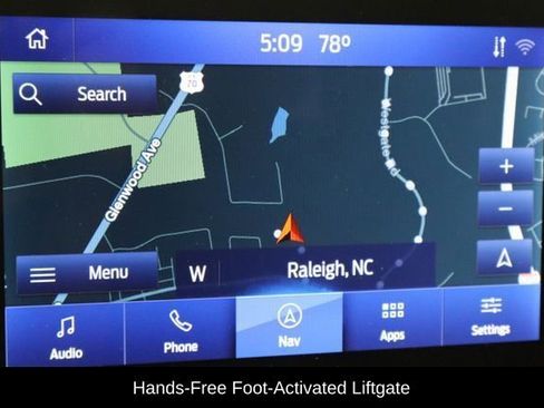 Used 2022 Ford Explorer Limited w/ Equipment Group 301A image 11