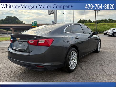 Used 2017 Chevrolet Malibu LT FWD image 5