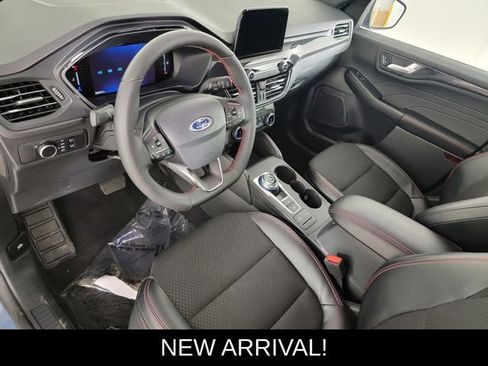 Used 2026 Ford Escape ST-Line image 12