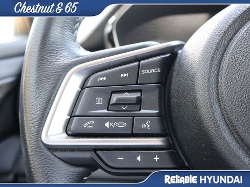 Used 2025 Subaru Outback Premium w/ Popular Package #1A AWD/4WD image 27