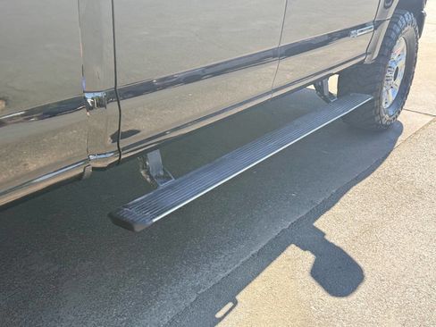 Used 2022 Ford F250 Platinum w/ FX4 Off-Road Package image 15