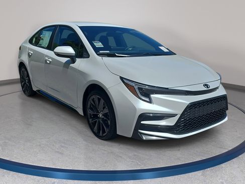 New 2026 Toyota Corolla SE FWD image 3