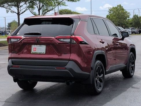 Certified 2025 Toyota RAV4 LE FWD image 5