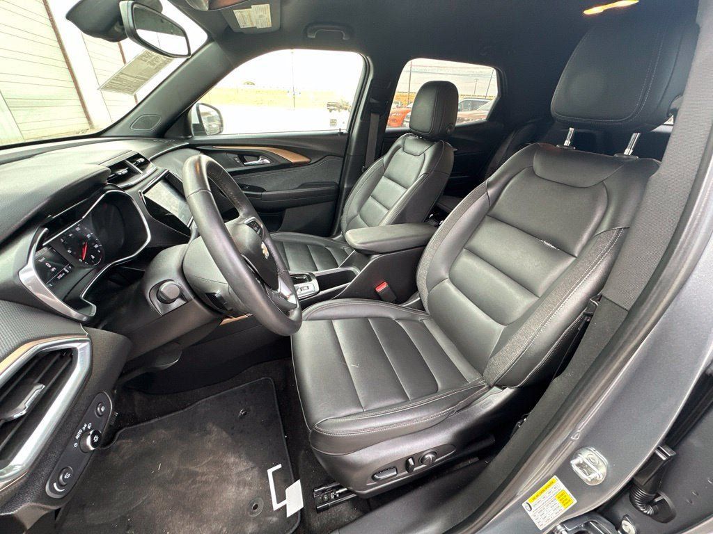 Used 2021 Chevrolet TrailBlazer ACTIV w/ Convenience Package FWD image 7