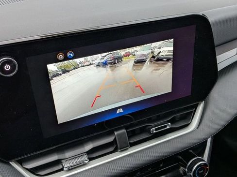 Used 2025 Chevrolet Equinox LT FWD image 22