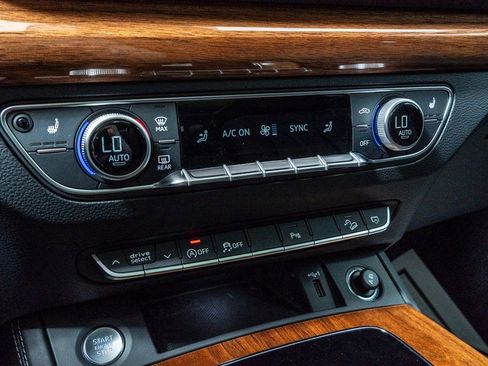 Used 2022 Audi Q5 2.0T Premium Plus image 22