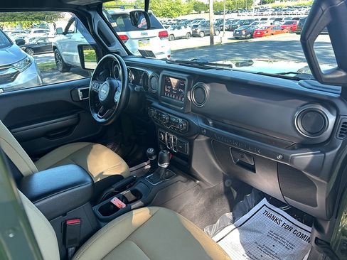 Used 2021 Jeep Wrangler Unlimited Sport image 43