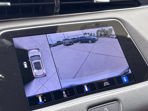Certified 2023 Cadillac XT4 Premium Luxury w/ Enhanced Visibility Package FWD image 26