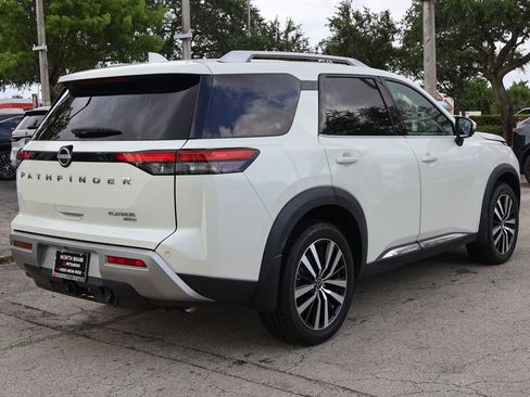 Used 2024 Nissan Pathfinder Platinum w/ Cargo Package AWD/4WD image 13