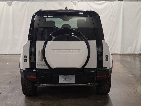 New 2026 Land Rover Defender 110 S image 8