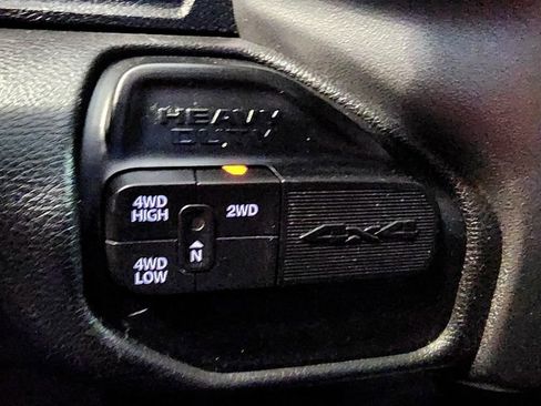 Used 2020 RAM 3500 Big Horn image 36