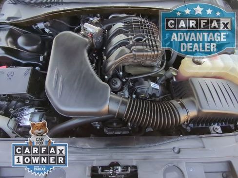 Used 2023 Chrysler 300 Touring w/ Sport Appearance Package image 28