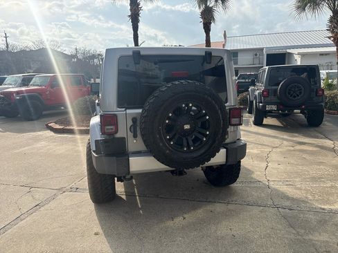 Used 2014 Jeep Wrangler Unlimited Sahara w/ Dual Top Group image 7