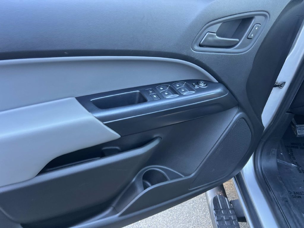 Used 2019 Chevrolet Colorado W/T w/ Custom Special Edition AWD/4WD image 13