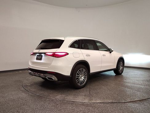 Used 2026 Mercedes-Benz GLC 300 image 8