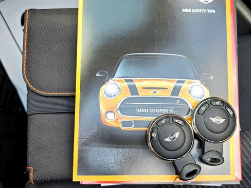 Used 2014 MINI Cooper Roadster John Cooper Works FWD image 34