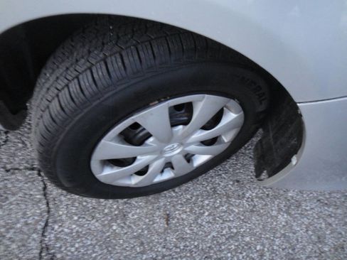 Used 2012 Toyota Corolla L image 18